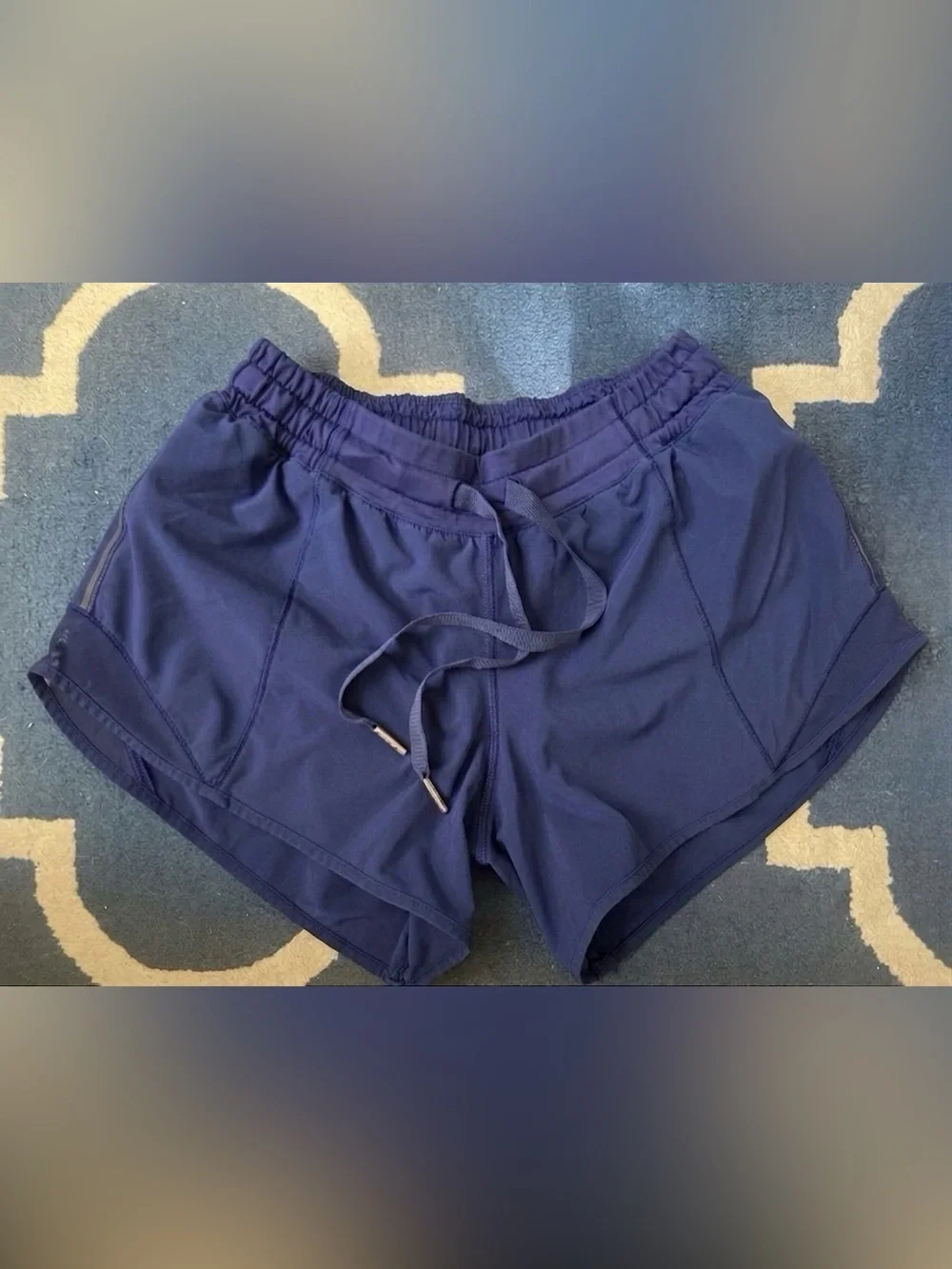 Lululemon Hotty Hot Low-Rise Lined Short 4”
